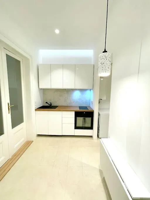 Fantastic Location! Superhost 5 Star Apartment Prague 0*,  Czech Republic